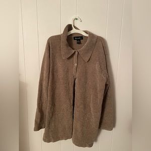 Long sleeve sweater/button-down